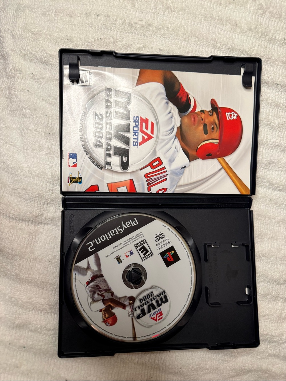 MVP Baseball 2004 PlayStation 2 Game - Red/White Jacket Cover - Picture 4 of 4